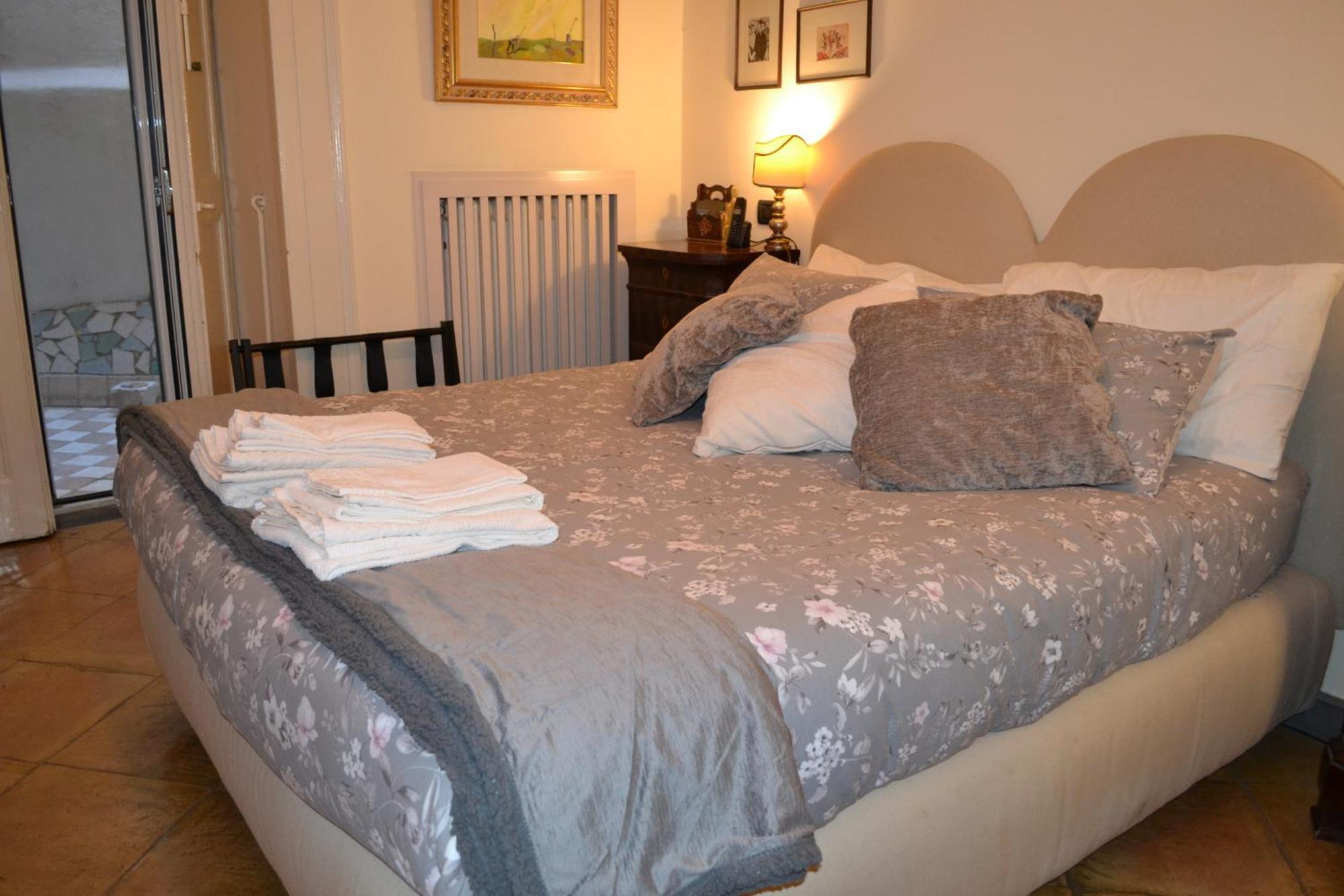 Residenza Suor Orsola Bed & Breakfast Naples Exterior photo